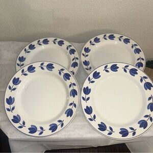 Blue and White Floral Dinner Plates Set of 4
